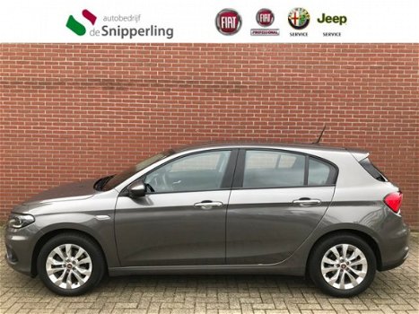 Fiat Tipo. - 1.4 T-Jet 120pk HB Business Navigatie, LM-velgen - 1