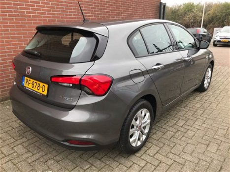 Fiat Tipo. - 1.4 T-Jet 120pk HB Business Navigatie, LM-velgen - 1