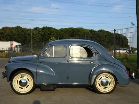 Renault 4 - 4 4CV Sport *SHOWROOMSTAAT* Liefhebbersauto 1955 - 1