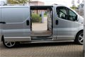 Opel Vivaro - 2.5 CDTI L2 H1 / 146PK / DUBBELE ZIJDEUR / TREKHAAK / AIRCO - 1 - Thumbnail