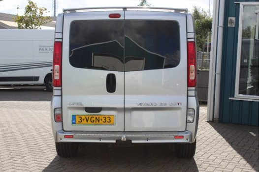 Opel Vivaro - 2.5 CDTI L2 H1 / 146PK / DUBBELE ZIJDEUR / TREKHAAK / AIRCO - 1