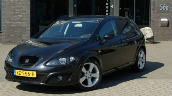 Seat Leon - 1.2 Tsi 105pk Ecomotive Style Activity 6-bak 5-drs - 1