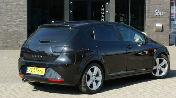 Seat Leon - 1.2 Tsi 105pk Ecomotive Style Activity 6-bak 5-drs - 1