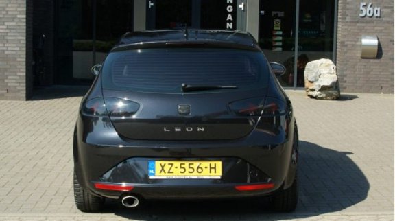 Seat Leon - 1.2 Tsi 105pk Ecomotive Style Activity 6-bak 5-drs - 1