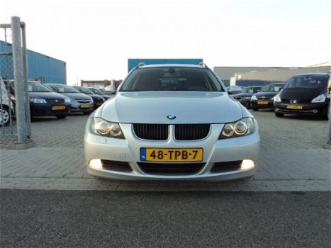 BMW 3-serie Touring - 2.0 318 D 105KW Executive - 1