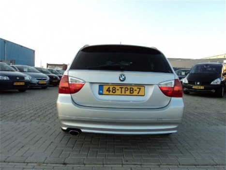 BMW 3-serie Touring - 2.0 318 D 105KW Executive - 1