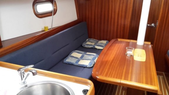 Bavaria 32 Cruiser - 4