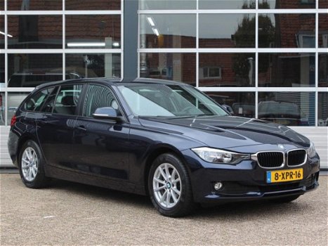 BMW 3-serie Touring - 316d (Airco, Navigatie, Radio-CD, Bluetooth Carkit, Cruise Control, LM-Velgen, - 1