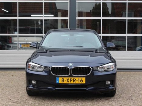 BMW 3-serie Touring - 316d (Airco, Navigatie, Radio-CD, Bluetooth Carkit, Cruise Control, LM-Velgen, - 1