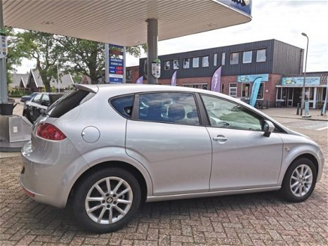 Seat Leon - 1.2 Tsi Business Copa 105pk NL-Auto *Geen Afl.kosten - 1