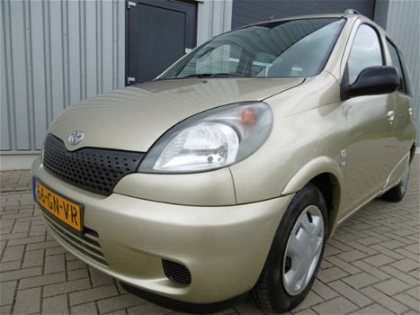 Toyota Yaris Verso - 1.3-16V VVT-i Sol Automaat 2e Eigenaar - 1