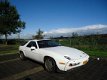 Porsche 928 - 