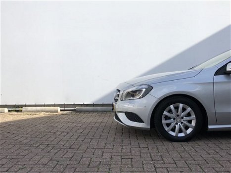 Mercedes-Benz A-klasse - 180 CDI - Navigatie - Half Leder - Led verl. - P.d.c v+a - Etc. Zeer nette - 1