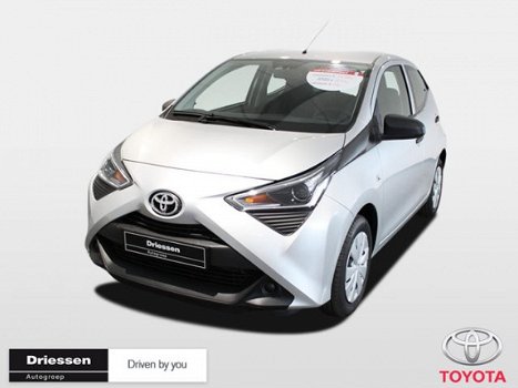 Toyota Aygo - 5-deurs 1.0 VVT-i x-nav # ( Navigatie ) - 1