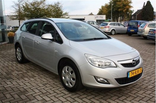 Opel Astra Sports Tourer - 1.4 EDITION RIJKLAAR INCL 6 MND BOVAG - 1