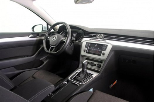 Volkswagen Passat Variant - 1.6 TDI Highline DSG Navigatie parkeersensoren 200x Vw-Audi-Seat-Skoda - 1