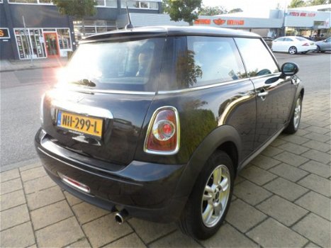 Mini Mini One - 55KW JET BLACK - 123384 Km - ECC - Aux - Lmv - 1