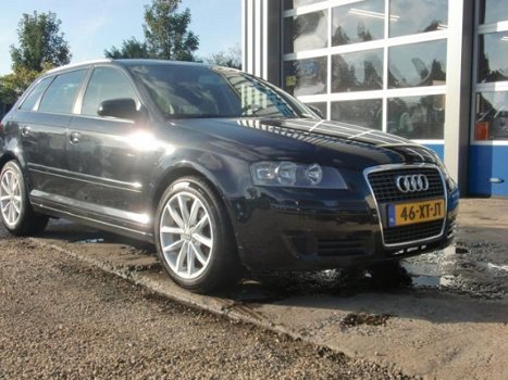 Audi A3 Sportback - 1.6 FSI Attraction Pro Line Business navi - 1