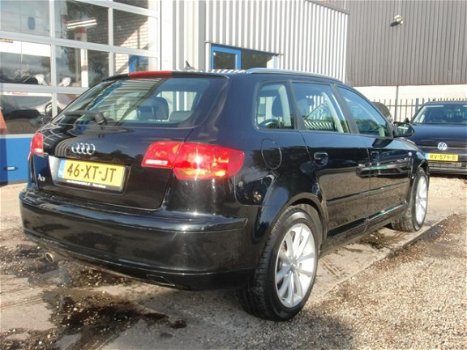 Audi A3 Sportback - 1.6 FSI Attraction Pro Line Business navi - 1