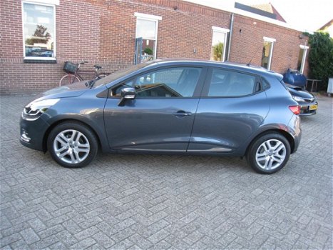 Renault Clio - 1.5 DCI 66KW 5-DRS ZEN R-link Navigatie - 1