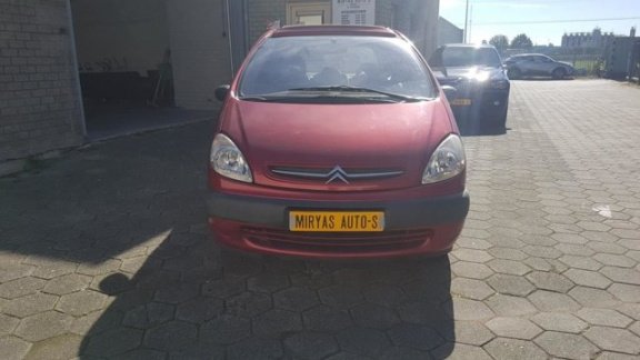 Citroën Xsara Picasso - 1.8i-16V LPG - 1