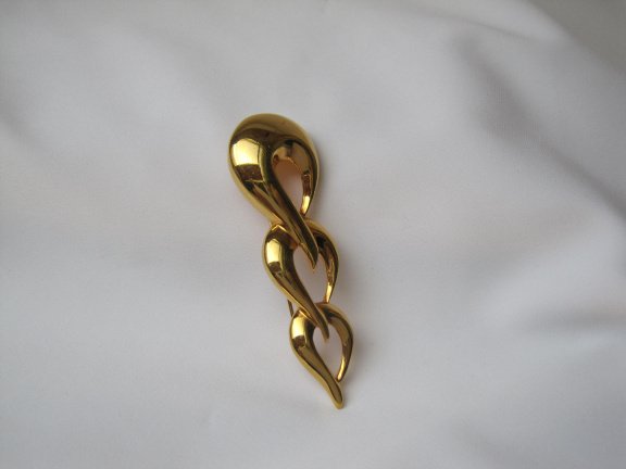 Broche Trifari Crown goudkleurig fantasie model 7.2x2.2 cm - Afbeelding 6
