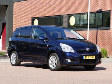 Toyota Verso - 1.8 VVT-I LUNA - 1