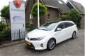 Toyota Auris Touring Sports - 1.8 HYBRID LEASE PRO panoramadak/Airco-ecc/Alu wielen/Navigatie/nw typ - 1 - Thumbnail