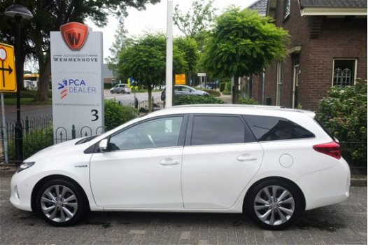 Toyota Auris Touring Sports - 1.8 HYBRID LEASE PRO panoramadak/Airco-ecc/Alu wielen/Navigatie/nw typ - 1