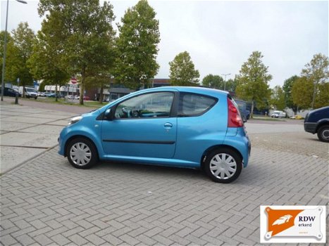 Peugeot 107 - Urban Move 1.0 - 1