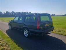 Volvo V70 Cross Country - XC 2.5 T AWD Luxury NETTE STAAT NW APK