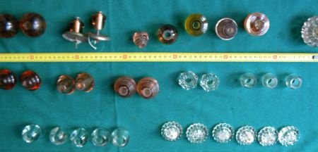 Antieke oude glazen en kristallen knoppen 1840/1950. - 2