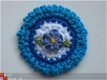 ** Gehaakte applicatie met 2-kleurig bloemetje (blauw) - 0 - Thumbnail