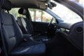 BMW 5-serie - 520D *YOUNGTIMER* / AIRCO / CRUISE CTR. / RADIO-CD / TREKHAAK / EL. PAKKET / *APK 17-1 - 1 - Thumbnail