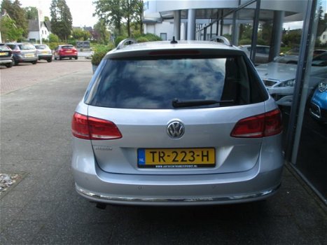 Volkswagen Passat Variant - 1.4 TSI AUTOMAAT COMFORTLINE BLUEMOTION AIRCO NAVI PDC V+A LM VELGEN - 1