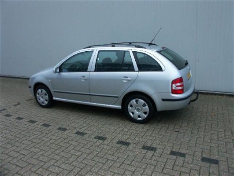 Skoda Fabia Combi - 1.4-16V Spirit+ '07, 207000 KM, NETTE, LUXE AUTO - 1