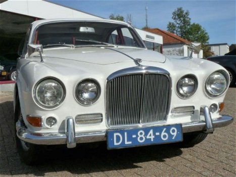 Jaguar 420 - 420 saloon - 1