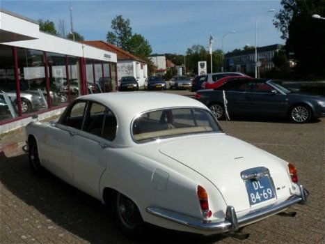 Jaguar 420 - 420 saloon - 1