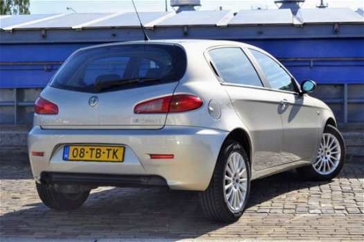 Alfa Romeo 147 - 1.6 T.Spark Veloce Collezione - 1