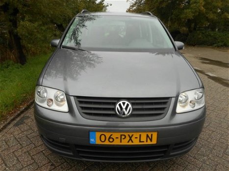 Volkswagen Touran - 1.6-16V FSI Athene Clima Cruise Onderhoudshistorie - 1