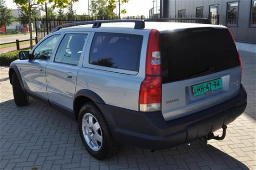 Volvo V70 - XC 2.4 T AWD Comfort Luxury XC70, recent groot onderhoud, bijtel vriendelijk - 1