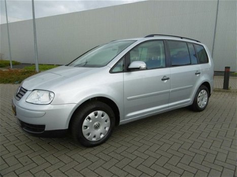 Volkswagen Touran - 1.6-16V FSI Business 7 Persoons Airco - 1