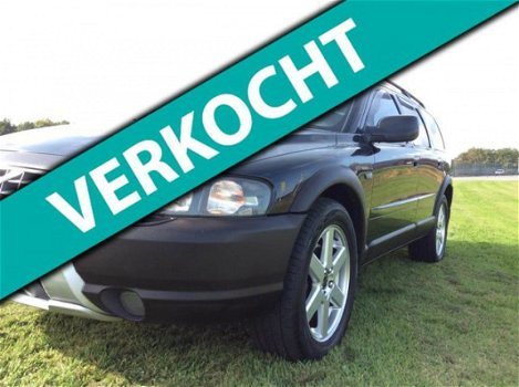 Volvo XC70 - 2.4 D5 Comfort Line TOP ONDERH XENON FRAAIE AUTOMAAT - 1