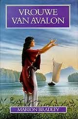 Marion Bradley Vrouwe van Avalon - 1