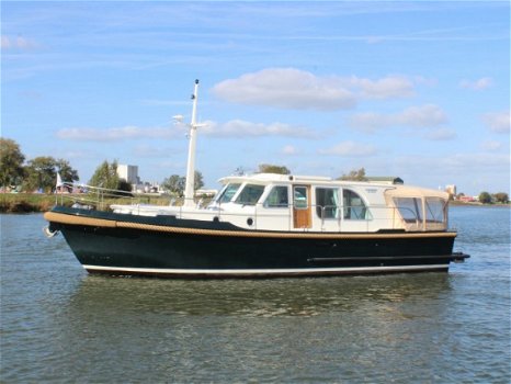 Linssen CS 410 Sedan - 1