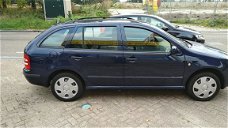 Skoda Fabia Combi - 1.4 16V 75pk Comfort