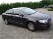 Volkswagen Passat - 2.0 16V FSI COMFORTLINE - 1 - Thumbnail