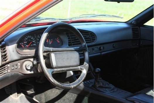 Porsche 944 - 1987 2.5 Coupe - 1