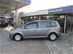 Volkswagen Touran - 1.9tdi gereserveerdzeer mooie/7pers/6 bak/navi/airco/nap/apk - 1 - Thumbnail