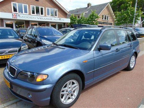 BMW 3-serie Touring - 318D EDITION Clima / Navi / Lm Velgen / Trekhaak - 1